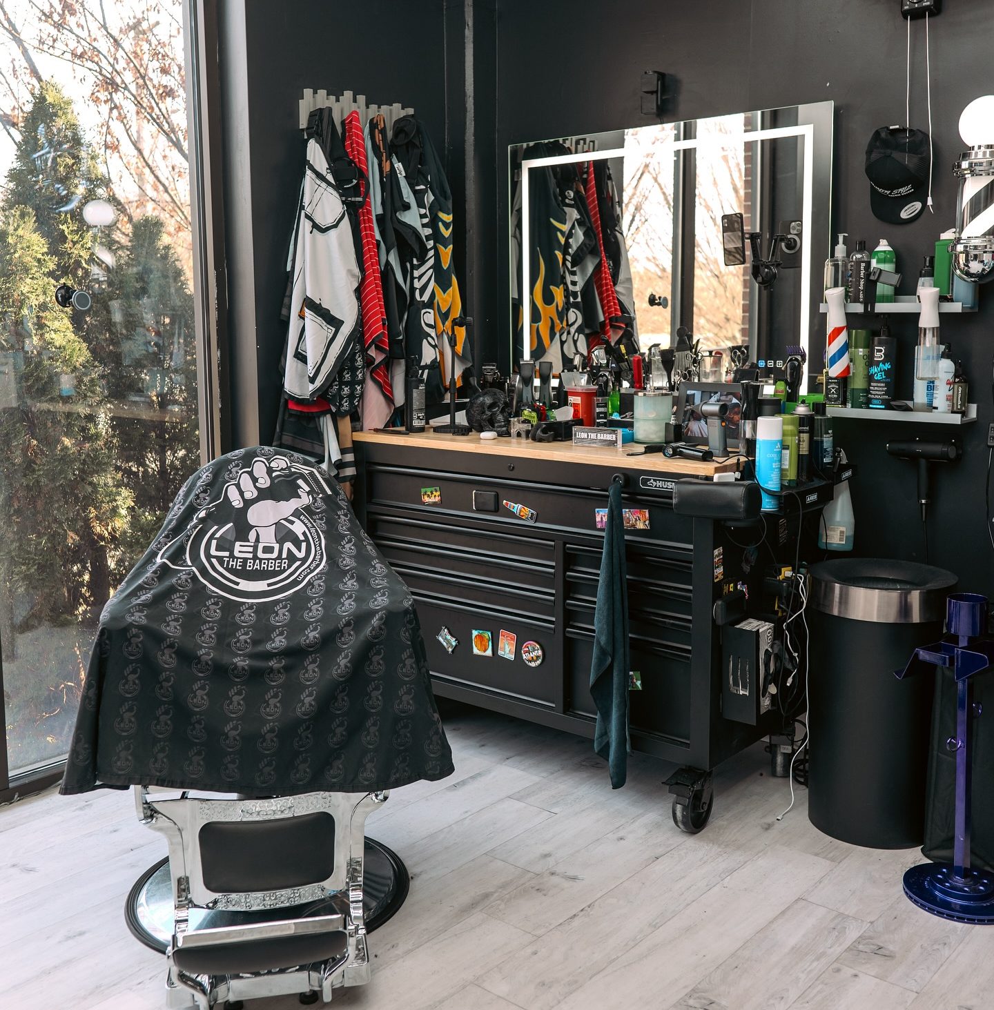 Utilizing these time management strategies as a self-employment salon entrepreneur can help you achieve a proper work-life balance working in a private hair salon suites near me at Quality Stylz Salon Suites in Pikesville, Odenton, and Lansdowne Maryland. The Best salon suite provider in the Baltimore area.