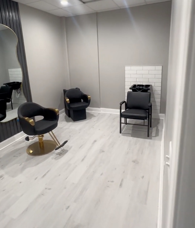 Salon suite rental in a Baltimore salon empowers entrepreneurship in the beauty industry, offering a professional and personalized space for independent stylists.