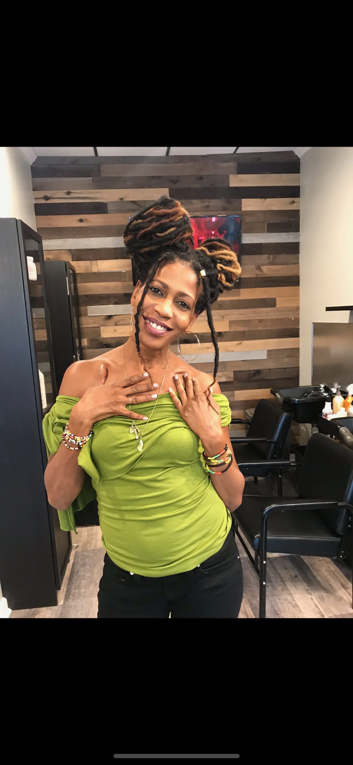 earth_x_air_salon_studioProfileImage