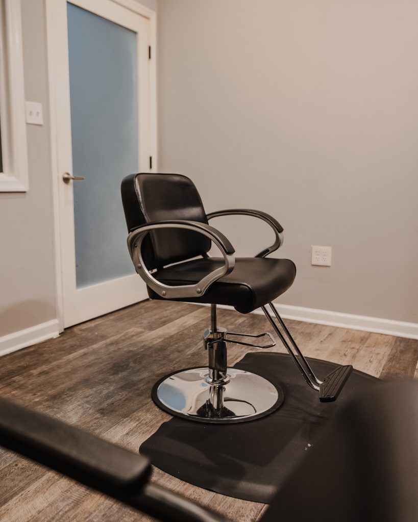 Modern customizable salon suites designed for beauty professionals, showcasing sleek workspace design that promotes creativity, comfort, and business growth.