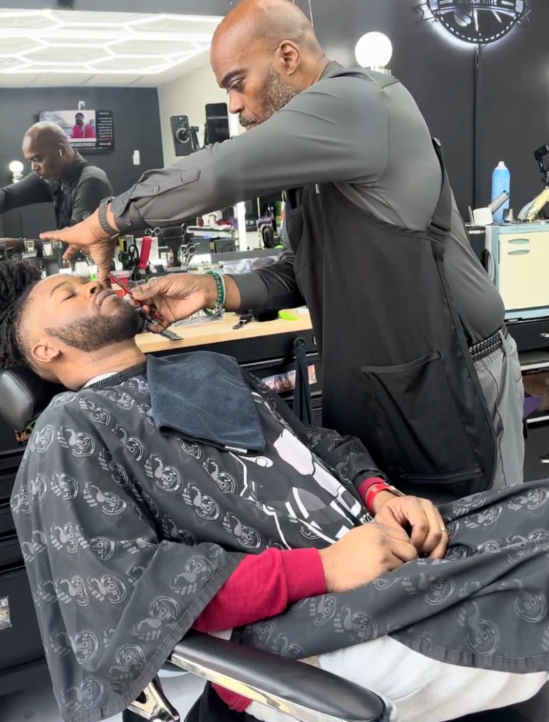 Downsizing salon owners can get better business freedom, profit retention, and work-life balance with a salon transformation to a salon suite. Quality Stylz Salon Suites in Odenton is the best salon suite provider in the Baltimore area, Pikesville, Lansdowne, and Odenton. Hair salon suites near me, salon suites for rent.