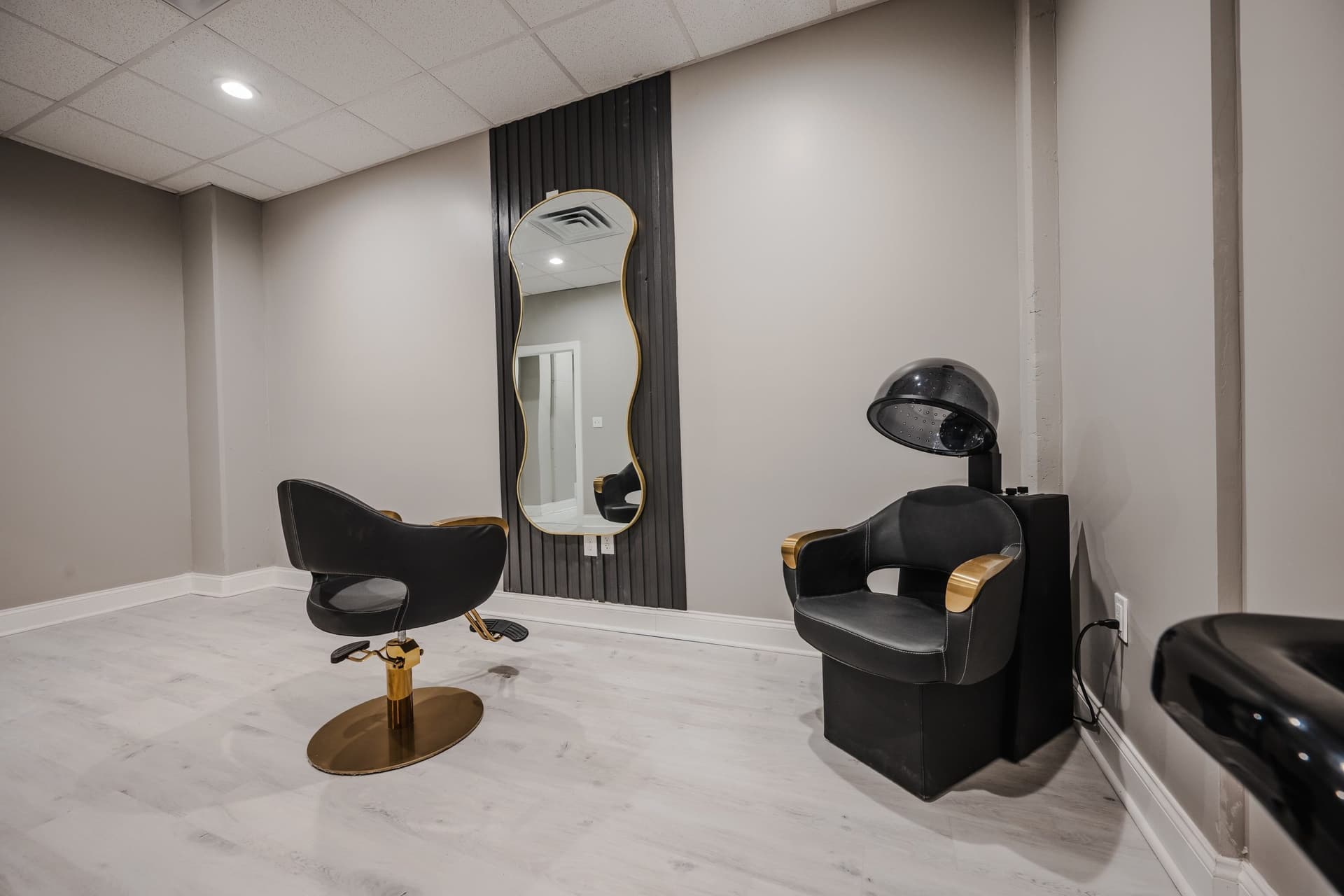 Quality Stylz salon suite