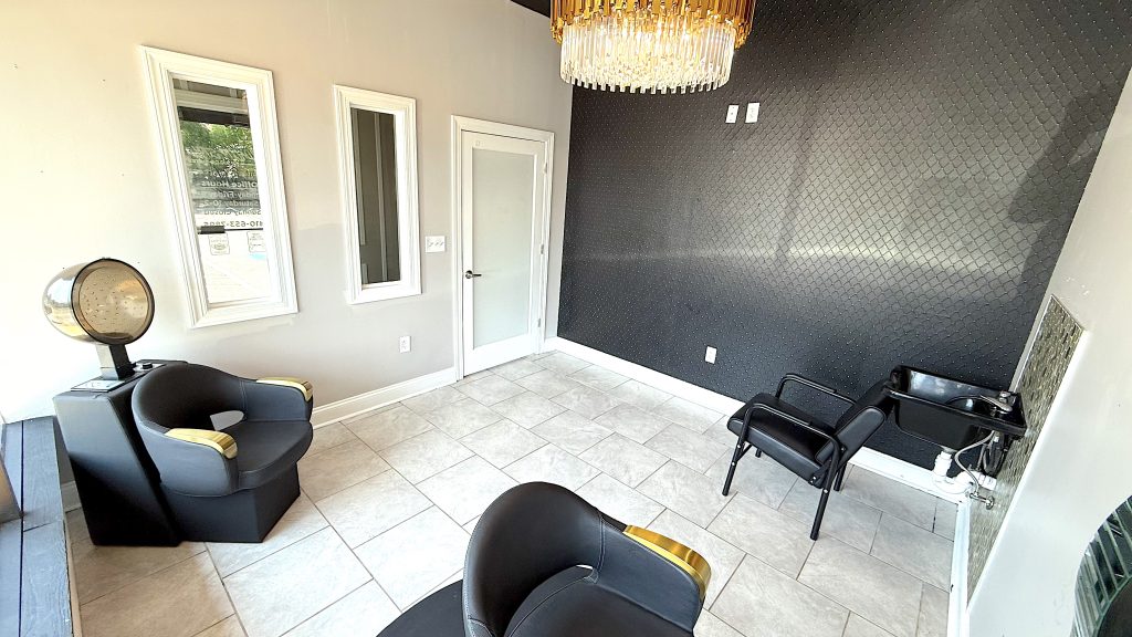 Quality Stylz Salon Suites is the top rated salon suite provider in the Baltimore area. Offering beauty professionals the best salon suites near Baltimore to run their independent beauty business. Hair stylists, estheticians, massage therapists, nail techs, and so many more can rent a salon suite in Lansdowne to achieve their beauty career dreams. Odenton salon suites, salon suites in Halethorpe, Lansdowne salon studios for rent, salon suites for rent in Pikesville, Odenton hair salon suites, salon suites near Glen Burnie, Salon suites for rent in Odenton, Lansdowne hair salon suites, salon studios for rent in owings Mills. pricing strategies, Baltimore salon suites, beauty services