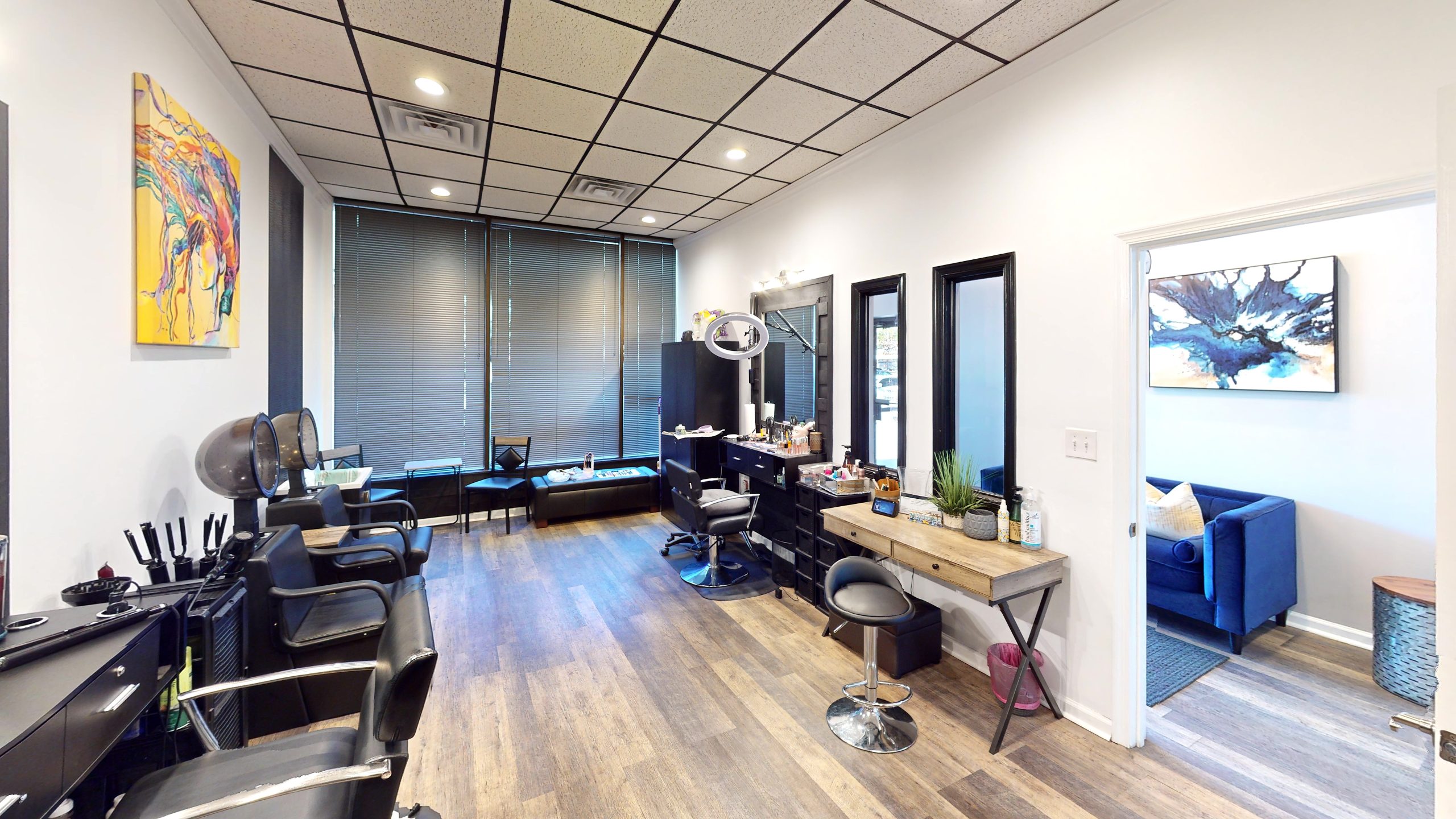 Quality Stylz Salon Suites is the top rated salon suite provider in the Baltimore area. Offering beauty professionals the best salon suites near Baltimore to run their independent beauty business. Hair stylists, estheticians, massage therapists, nail techs, and so many more can rent a salon suite in Lansdowne to achieve their beauty career dreams. Odenton salon suites, salon suites in Halethorpe, Lansdowne salon studios for rent, salon suites for rent in Pikesville, Odenton hair salon suites, salon suites near Glen Burnie, Salon suites for rent in Odenton, Lansdowne hair salon suites, salon studios for rent in owings Mills. building clientele, Pikesville salon suites, new stylists